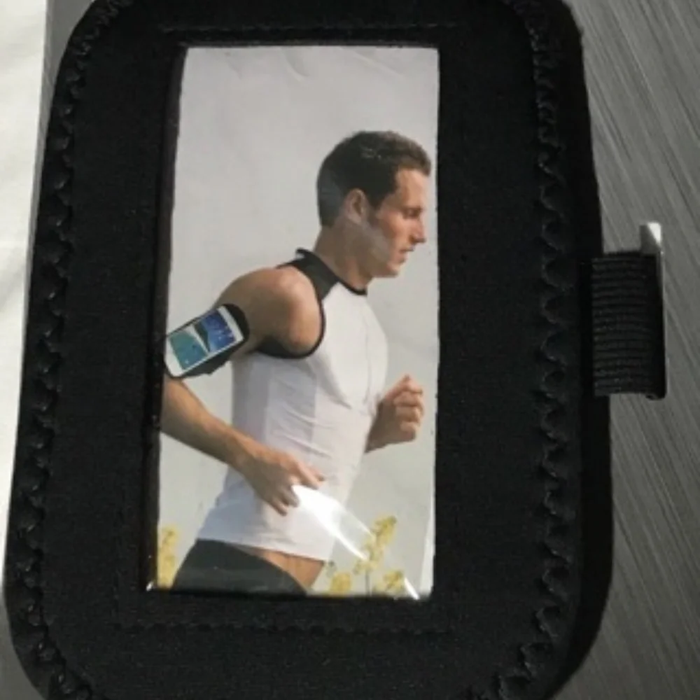 iPhone Adjustable Sports Armband Case Hook & Latch